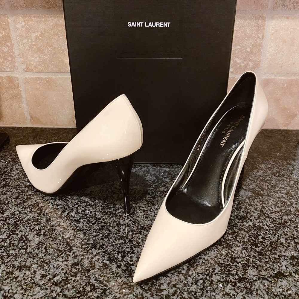 Saint Laurent White Lexi 90 Cream Patent Leather Pointed Pumps